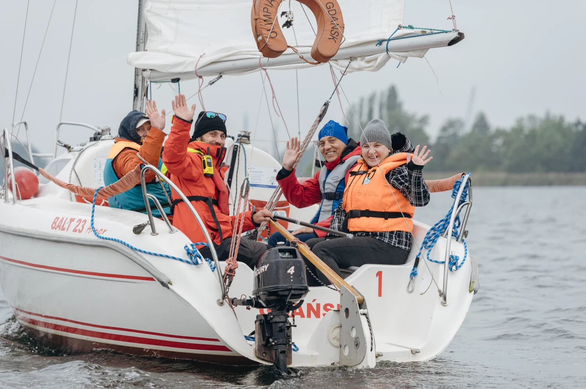 Rejsy wokół Wyspy Sobieszewskiej dla mieszkańców Gdańska zorganizują w ten weekend harcerze z Chorągwi Gdańskiej ZHP. Wypłynąć może każdy, ponieważ nie wymagane są umiejętności żeglarskie, a o bezpieczeństwo zadbają harcerscy sternicy.