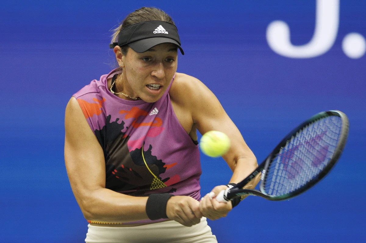 W nocy Iga Świątek powalczy o swój pierwszy półfinał wielkoszlemowego US Open. Jej rywalka będzie Amerykanka Jessica Pegula - obecnie ósma zawodniczka światowego rankingu WTA. Dotychczas obie zawodniczki trzykrotnie spotykały się na korcie. Dwa razy do takich meczów doszło w tym sezonie. W Miami i Paryżu górą była Świątek. A co warto wiedzieć o jej rywalce?