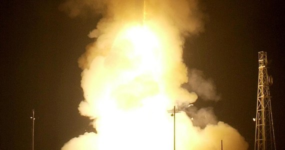 Amerykańskie siły zbrojne poinformowały o przeprowadzeniu rutynowego testu nieuzbrojonego pocisku balistycznego o zasięgu międzykontynentalnym (ICBM) Minuteman III. To już drugi udany test takiej rakiety w ciągu ostatnich 30 dni.
