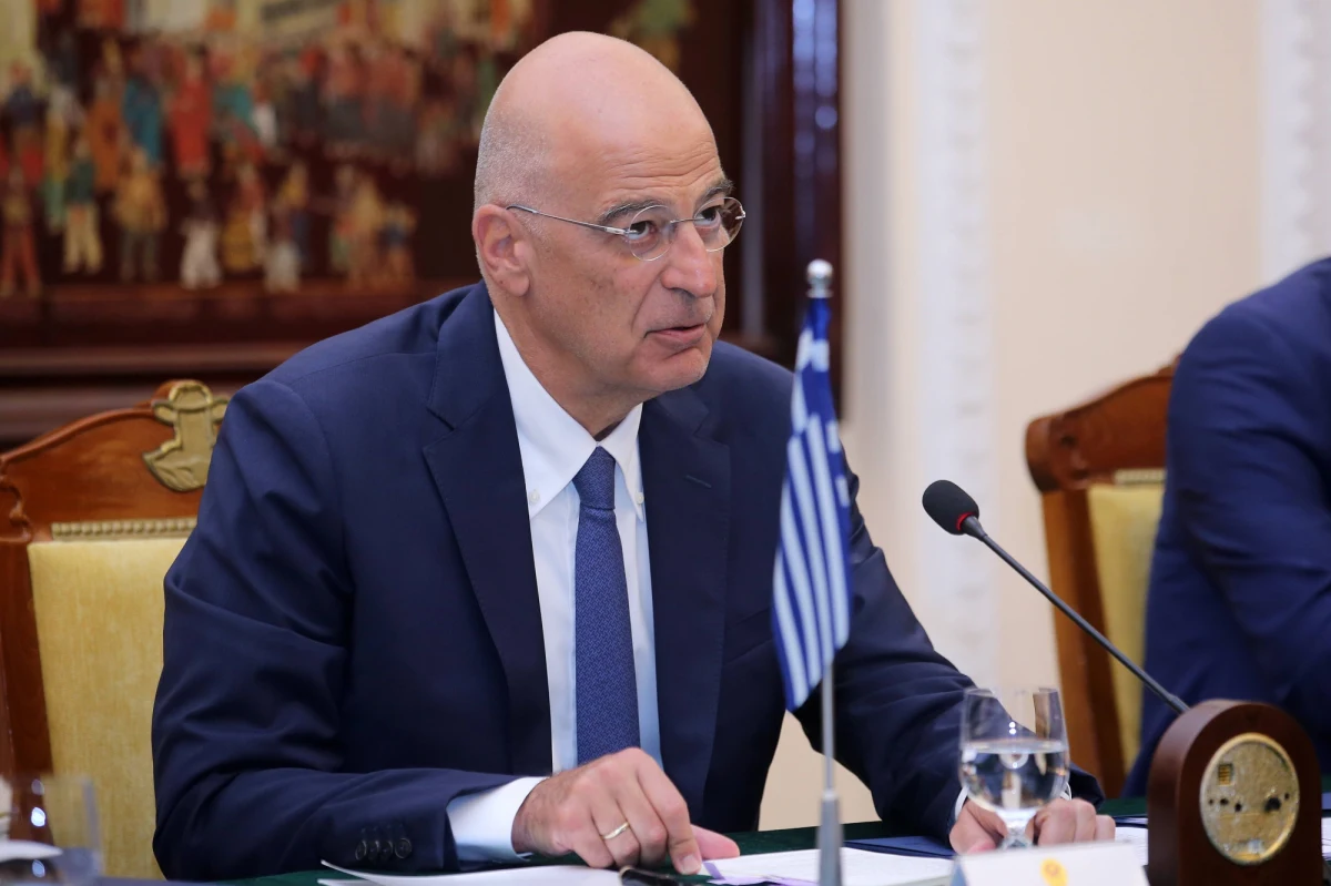 Rząd Grecji zwrócił się do NATO, Unii Europejskiej i sekretarza generalnego ONZ, wzywając do formalnego potępienia coraz bardziej agresywnej - zdaniem Aten - retoryki sąsiedniej Turcji, która może przerodzić się w otwarty konflikt - poinformowała agencja Associated Press.