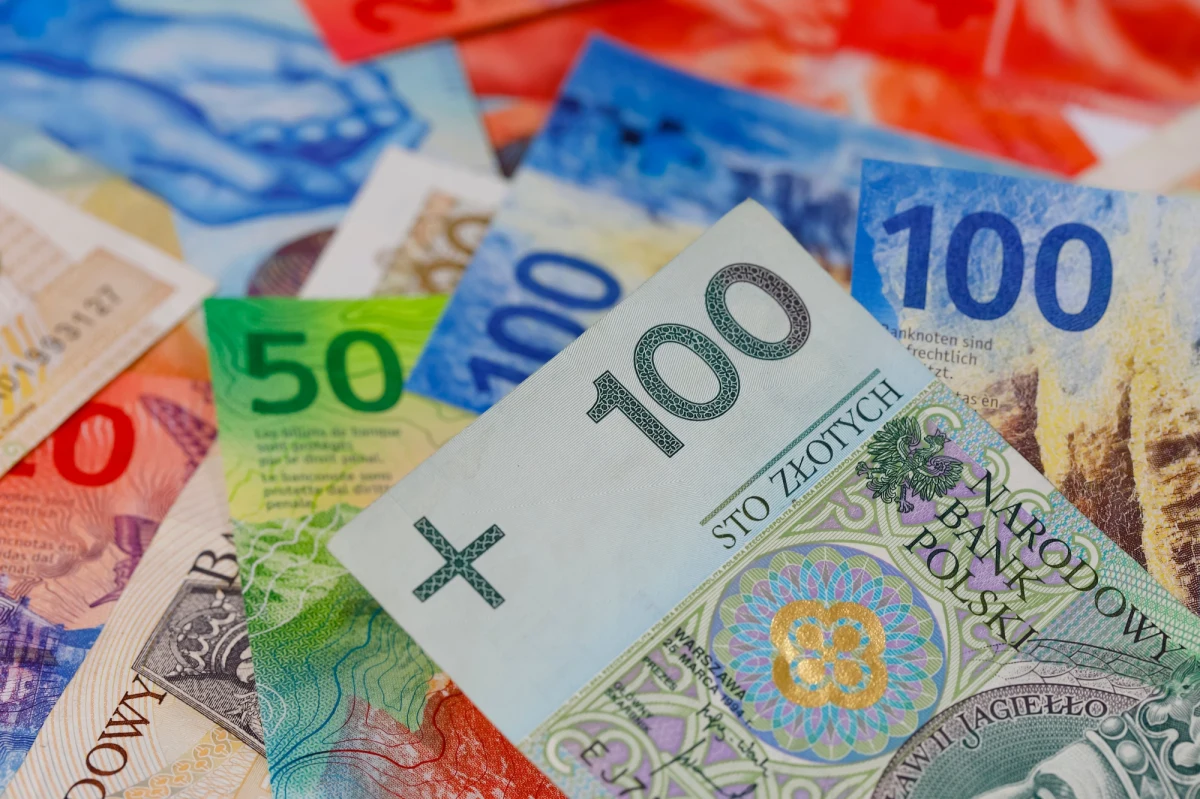 Ważny dzień dla frankowych kredytobiorców. Trybunał Sprawiedliwości Unii Europejskiej w Luksemburgu rozstrzygał dziś w kilku kwestiach. Najwięcej emocji - i to zarówno wśród frankowiczów, jak i w bankach - budziła kwestia przedawnienia.