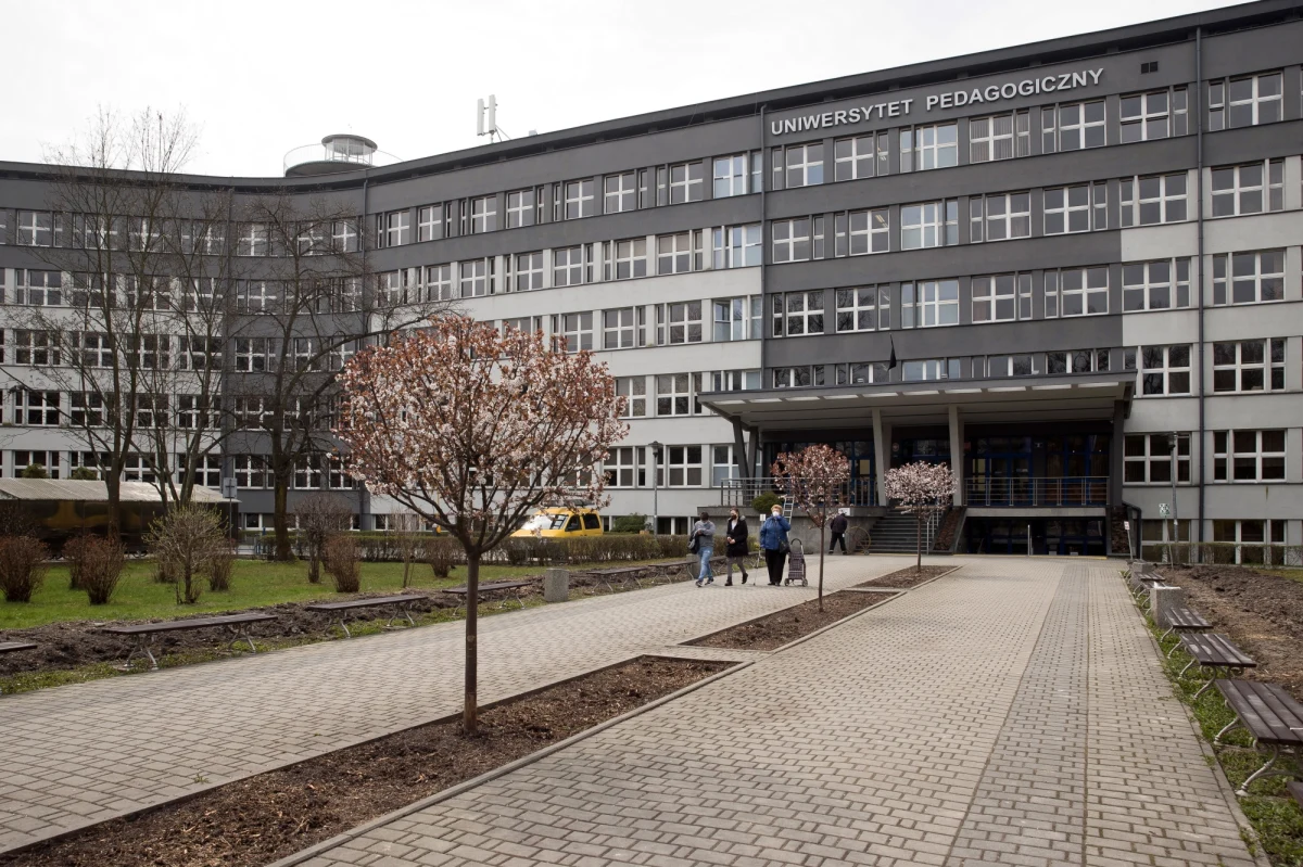 Państwowa Inspekcja Pracy skierowała do sądu wniosek o ukaranie rektora Uniwersytetu Pedagogicznego. Powód? Nieprawidłowości przy zwalnianiu pracowników. Chodzi o cztery osoby. 