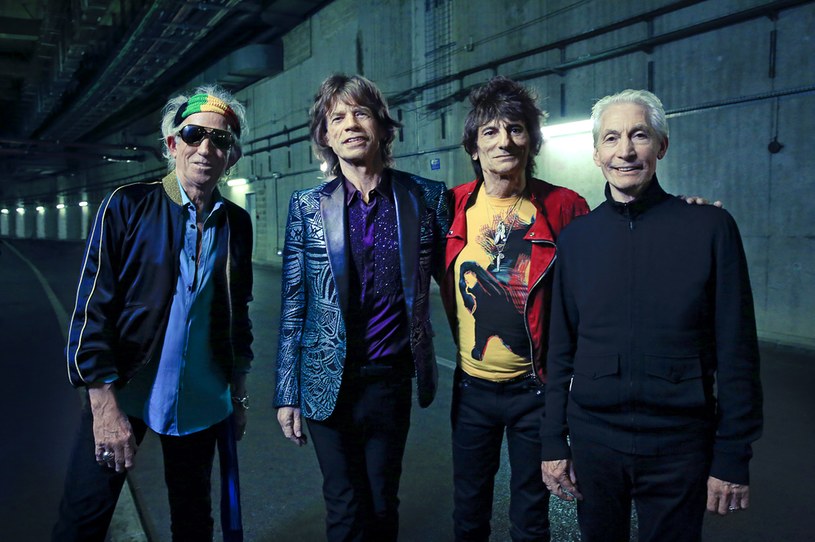 Nowa czteroodcinkowa produkcja "Moje życie w Rolling Stonesach" przedstawia portrety członków zespołu, prezentując ekscytujące historie każdego z nich. Serial zawiera szereg wywiadów z zespołem oraz plejadą gwiazd rocka. Wszystkie cztery odcinki produkcji "Moje życie w Rolling Stonesach" są już dostępne w HBO Max.