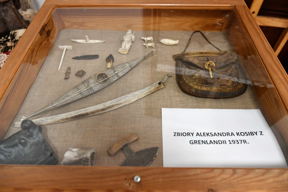 Muzeum Badań Polarnych w Puławach będzie mieć nową siedzibę. Zostanie przeniesione do zakupionego za 5,5 mln zł budynku filii UMCS. Dotychczas muzeum wynajmowało obiekt będący własnością PTTK, który wymagał remontu oraz usunięcia barier architektonicznych. Nowa siedziba ma już udogodnienia dla osób niepełnosprawnych oraz gotową przestrzeń na prezentację wystawy stałej i parking.

