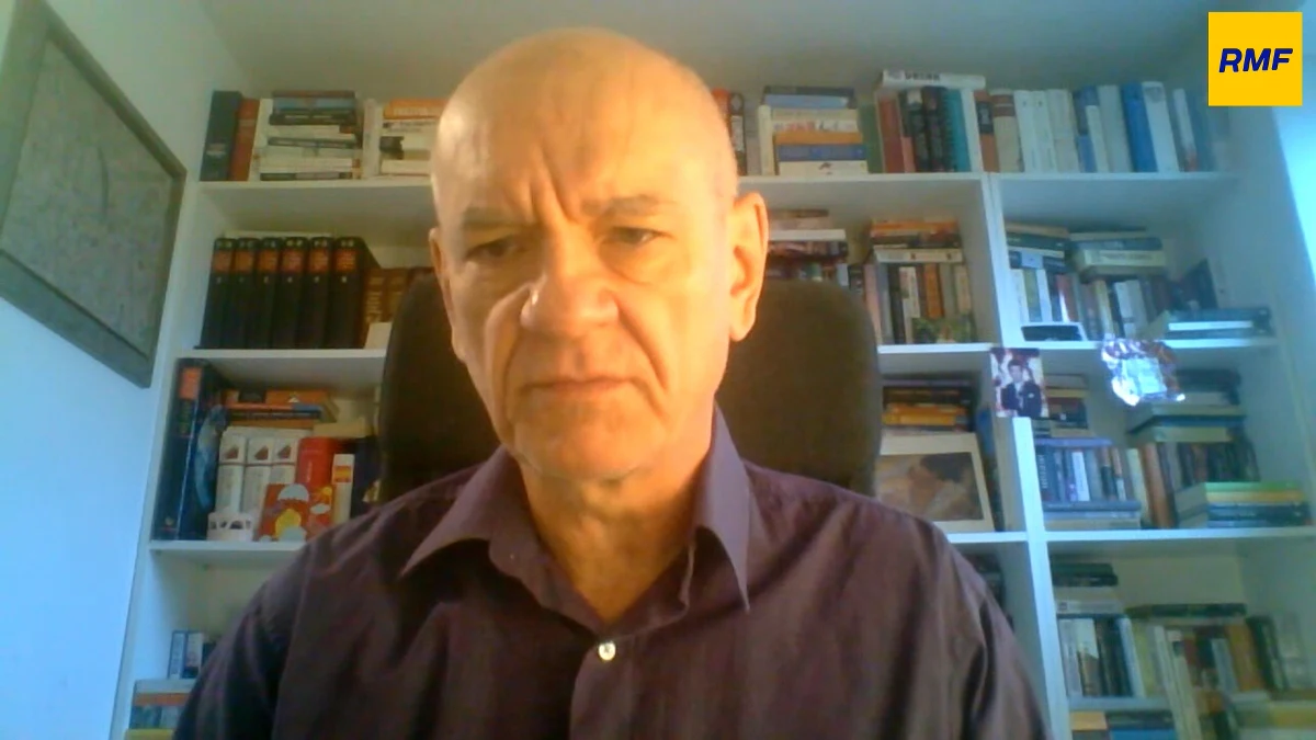 „To jedyna postać w swoim rodzaju. Nie ma wśród nas żyjących takiego drugiego człowieka, takiej drugiej postaci publicznej. Kiedy wstępowała na tron, w Ameryce mieliśmy prezydenta Trumana, Związkiem Radzieckim rządził Józef Stalin. Elżbieta II przeżyła 15 brytyjskich premierów. Kiedy wstępowała na tron, większość Brytyjczyków wierzyła, że została wybrana przez Boga” - powiedział w Porannej rozmowie w RMF FM Dariusz Rosiak, dziennikarz, autor podcastu 'Raport o stanie świata", komentując śmierć królowej Elżbiety II.