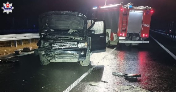 34-letni mężczyzna zginął po zderzenia dwóch samochodów na drodze ekspresowej S19 w pobliżu wsi Załucze na Lubelszczyźnie. Do wypadku doszło tuż przed północą, utrudnienia na tej trasie trwały około pięciu godzin.    

