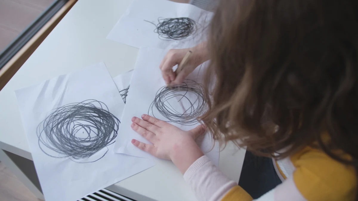 Z powodu braku lekarzy specjalistów z końcem października Oddział Psychiatrii Dzieci i Młodzieży Wojewódzkiego Zespołu Lecznictwa Psychiatrycznego w Olsztynie może zostać zamknięty. To oznacza, że dzieci z województw warmińsko-mazurskiego oraz podlaskiego pozostaną bez całodobowej opieki psychiatrycznej. Na poniedziałek zaplanowano rozmowy o przyszłości oddziału.