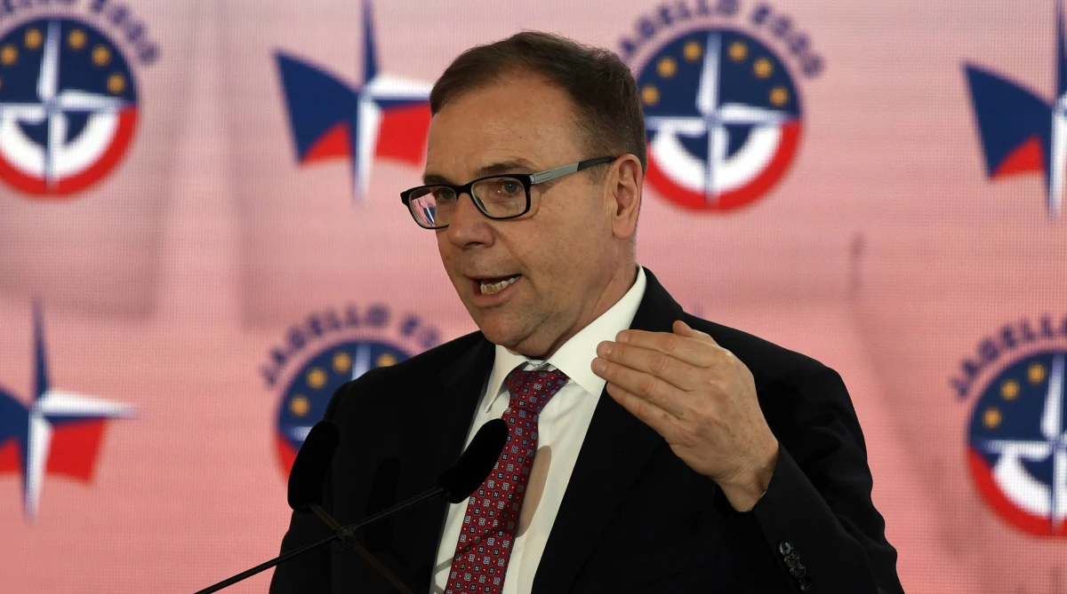 Były dowódca armii amerykańskiej w Europie generał Ben Hodges uważa, że Ukraina może odzyskać wszystkie swoje terytoria, w tym Krym, w 2023 roku - pisze w piątek "Newsweek".