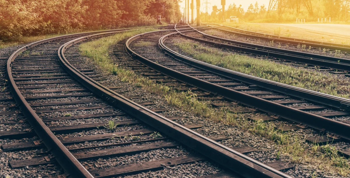 3 osoby zginęły, a 11 zostało rannych w wyniku zderzenia pociągów w Chorwacji, na południowy wschód od Zagrzebia. W nocy pociąg pasażerski zderzył się ze składem towarowym. Jak przekazał PAP rzecznik resortu spraw zagranicznych Łukasz Jasina, wśród poszkodowanych nie ma Polaków. 