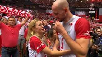 Tak Polacy świętowali awans do finału MŚ. Pojawiły się łzy szczęścia także u rodzin siatkarzy. WIDEO