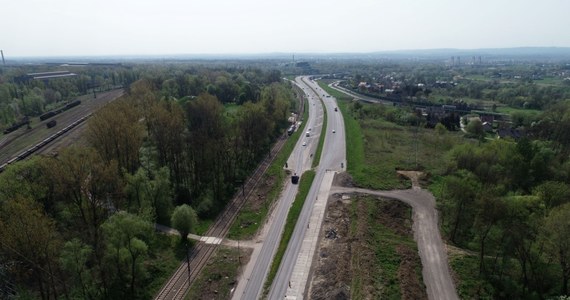W poniedziałek 12 września  wprowadzona zostanie tymczasowa organizacja ruchu na ul. Ujastek Mogilski, tuż przed włączeniem do istniejącego fragmentu Wschodniej Obwodnicy Krakowa (S7). Zmiana związana jest z budową drogi ekspresowej S7 Kraków – Widoma i dotyczy ruchu prowadzonego od strony  Krakowa w kierunku obwodnicy autostradowej A4. 