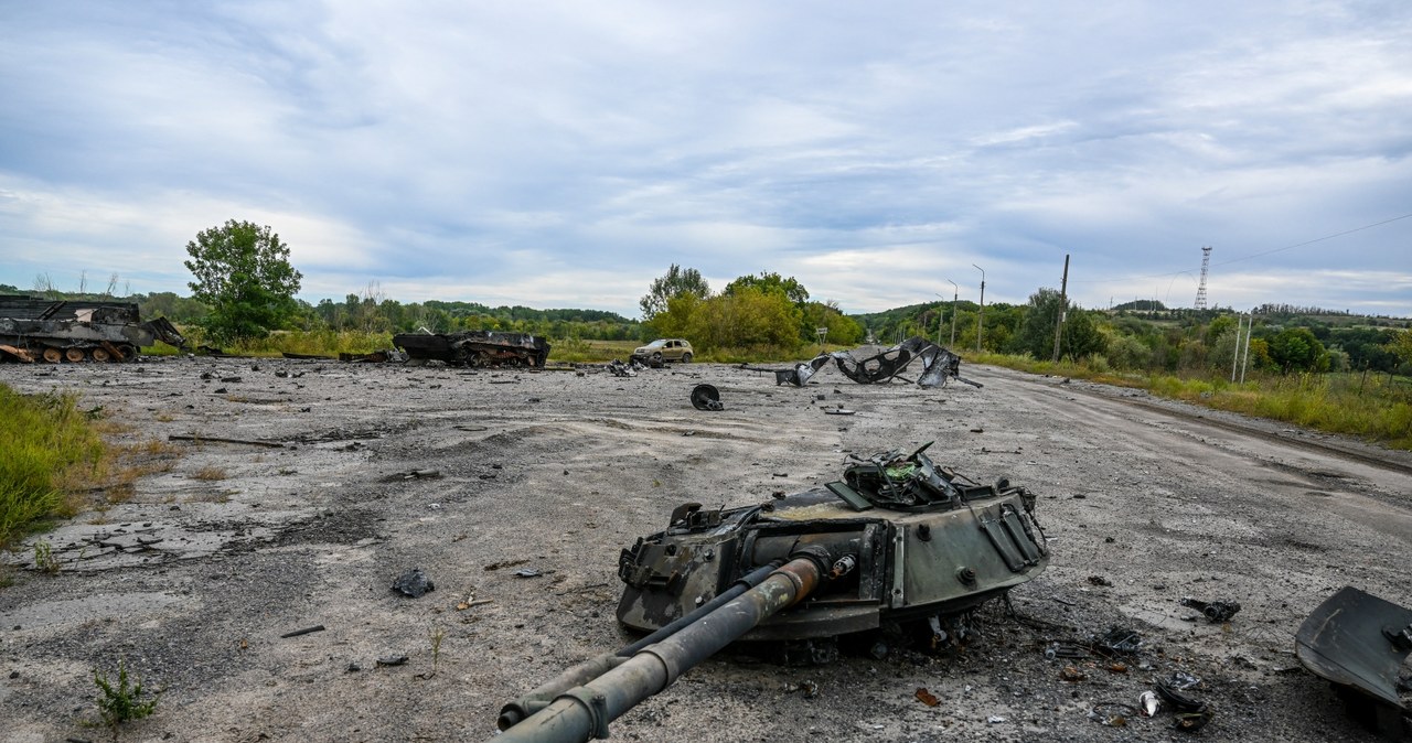 War in Ukraine.  Chasev Yar on the way to the Russians.  Ukraine may lose the city