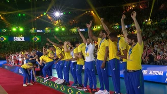 Wpadka reprezentacji Brazylii podczas dekoracji. WIDEO (Polsat Sport)