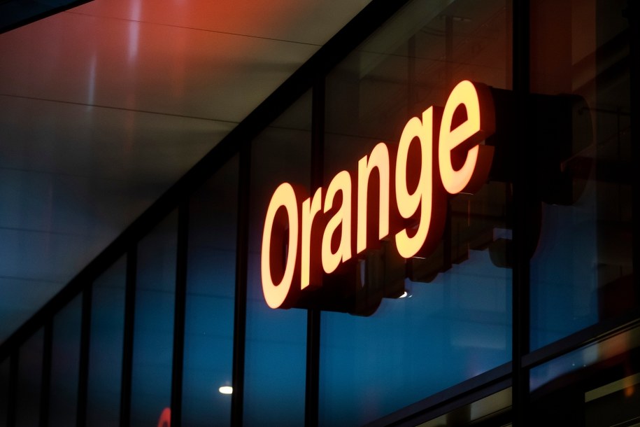 Jest postępowanie UOKiK-u przeciwko Orange. Chodzi o połączenia z infolinią