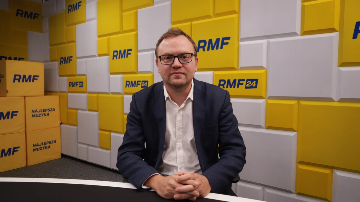 „Jeżeli spojrzymy na ostatnie 100 dni, to Ukraińcy więcej terytoriów wyzwolili, niż Rosjanom udało się zająć. Pod tym względem mamy do czynienia z dość dużą nieudolnością armii rosyjskiej, a Ukraińcy złapali wiatr w żagle przede wszystkim w wymiarze medialnym i wizerunkowym” - powiedział w Rozmowie w południe w RMF FM dr Adam Eberhardt, ekspert od polityki wschodniej, wiceprezes fundacji Warsaw Enterprise Institute, do niedawna szef Ośrodka Studiów Wschodnich, komentując najnowsze doniesienia z frontu.