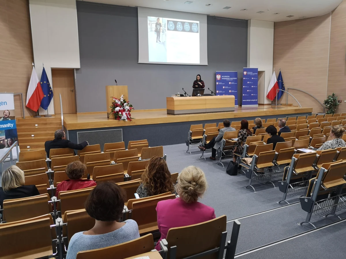 W Urzędzie Wojewódzkim w Olsztynie, Fundacja Instytut Ochrony Zdrowia zorganizowała debatę dotyczącą bardzo rzadkich chorób neurologicznych. Eksperci omawiali m.in. działanie Pododdziału Neurogenetyki i Chorób Rzadkich w Wojewódzkim Specjalistycznym Szpitalu Dziecięcym w Olsztynie. To kierunek, w którym szpital chce się rozwijać. Do tej pory w szpitalu stwardnienie rozsiane udało się wykryć u 30 dzieci.