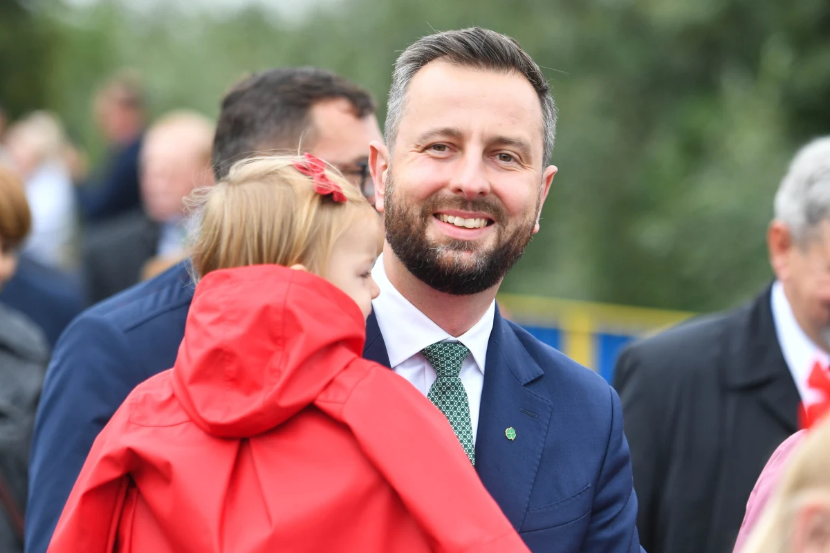 "Wyniki wyborów w Rudzie Śląskiej potwierdzają, że wybory samorządowe to dla PiS-u naprawdę trudna przeprawa" - mówił w Popołudniowej rozmowie w RMF FM prezes PSL Władysław Kosiniak-Kamysz. Startujący na prezydenta tego miasta poseł PiS Marek Wesoły zajął trzecie miejsce i nie wszedł do drugiej tury. "Chyba znamy prawdziwy powód, dlaczego chcą (PiS - przyp. red.) przesunąć wybory samorządowe po wyborach parlamentarnych - bo już wiedzą, że te wybory samorządowe przegrają. Dlatego ten wynik kandydata PiS-u w tym kontekście jest ważny" - mówił gość Kazimiery Szczuki.