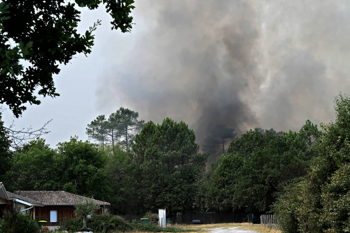 Około 500 mieszkańców zostało ewakuowanych, a ponad 300 strażaków zmobilizowanych we francuskim departamencie Żyronda. Wybuchł tam pożar, który zniszczył już 1,3 tys. ha lasów i łąk.
