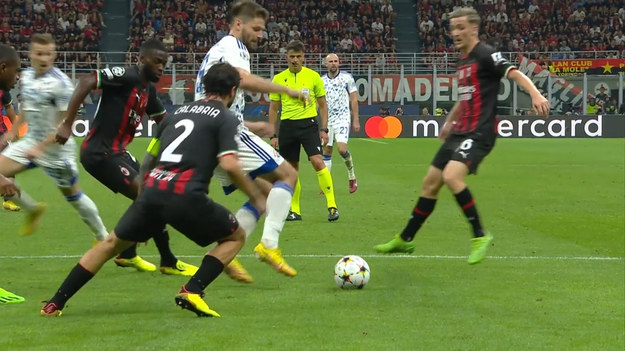 AC Milan – Dinamo Zag. Liga Mistrzów. Gol na 2-1 dla Dinama Zagrzeb:

Po kapitalnej asyście Bruno Petkovicia, na listę strzelców wpisuje się Mislav Oršić. Dinamo Zagrzeb strzela bramkę kontaktową. 

KLIKNIJ TUTAJ I ZOBACZ NAJCIEKAWSZE TREŚCI ZWIĄZANE Z LIGĄ MISTRZÓW

Obserwuj Interię Sport i bądź na bieżąco!
 