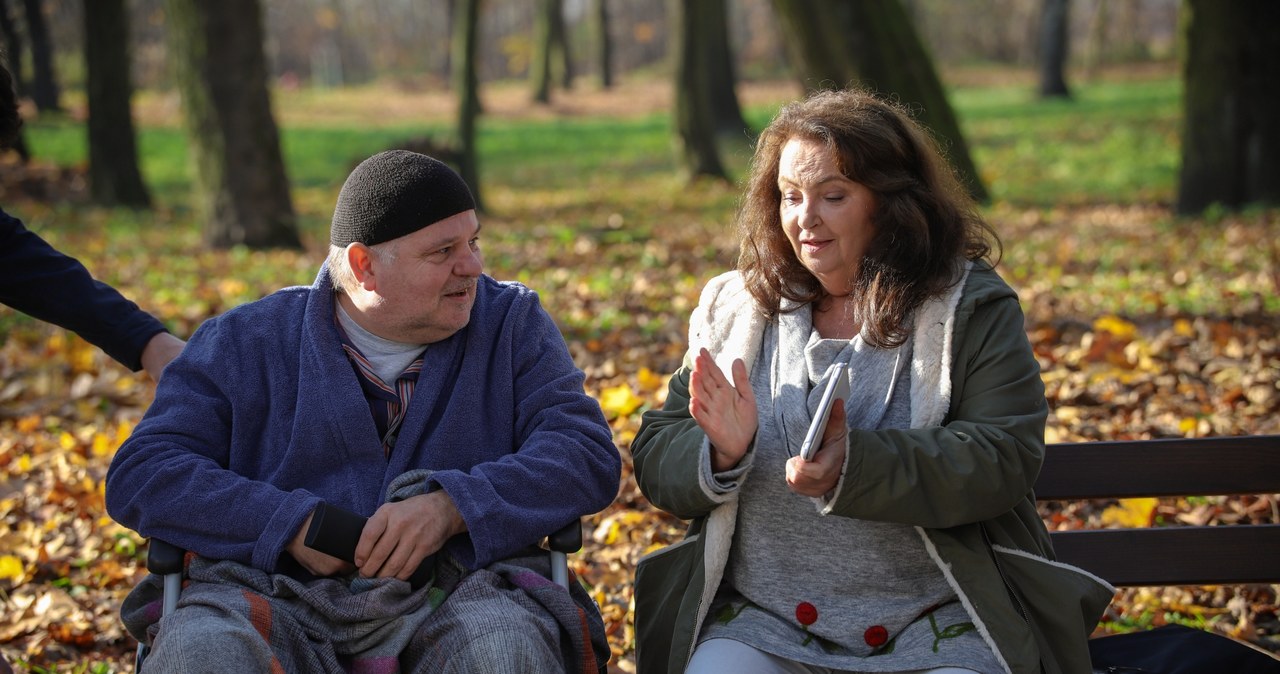 Czwartego dnia festiwalu swą premierę miały ostatnie filmy wchodzące w skład konkursu głównego. Mimo to wciąż jest coś do nadrobienia - od sekcji pobocznych po pokazy specjalne. 47. festiwal w Gdyni okazuje się imprezą z potencjałem na kilka kolejnych dni seansów. Ja, niestety, na pewno nie zobaczę wszystkich filmów ze swojej listy.