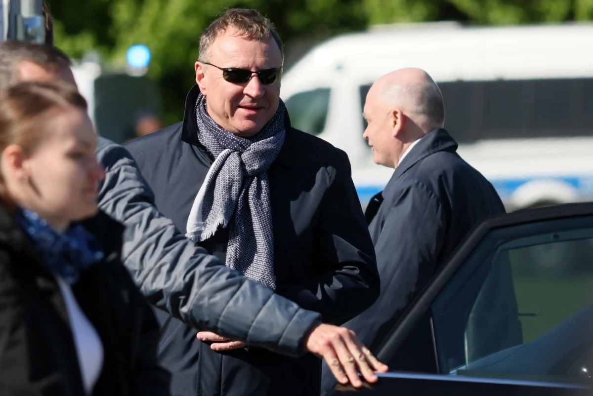 Te decyzje jeszcze są przed nami - powiedział prezes PiS Jarosław Kaczyński pytany o obecność byłego prezesa TVP Jacka Kurskiego w rządzie. Kurski stracił posadę szefa telewizji publicznej 5 września. "Przed Jackiem Kurskim nowe zadania" – mówił wtedy rzecznik PiS Radosław Fogiel.