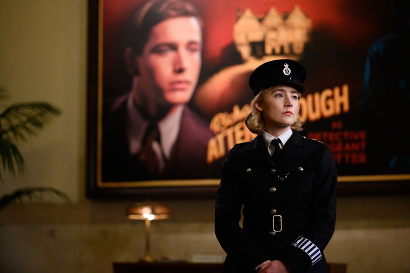 16 września na ekrany polskich kin trafi kryminalna komedia "Patrz jak kręcą". W głównej roli zobaczymy Saoirse Ronan, której kreacja zaskoczy fanów gwiazdy "Ladybird".