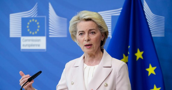 ​Przewodnicząca Komisji Europejskiej Ursula von der Leyen w czwartek w wywiadzie dla "Bilda" sprzeciwiła się stanowisku rodzimych Niemiec, które z różnych powodów odmawiają dostaw czołgów bojowych na Ukrainę, i stwierdziła, że jeśli Ukraina prosi o czołgi to trzeba jej je dać - informuje "Europejska Prawda".