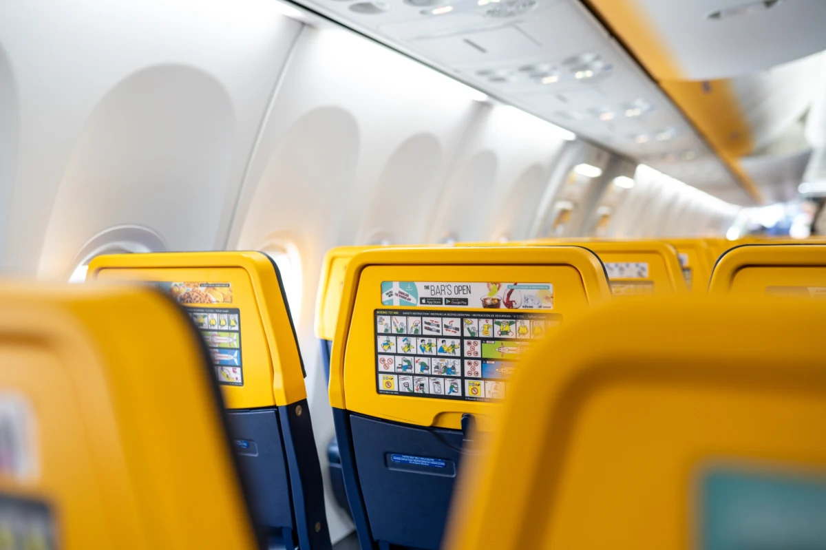 Ryanair odwołał w piątek 420 lotów, co dotknie 80 tysięcy podróżnych w całej Europie. To konsekwencja strajku, jaki ogłosił największy we Francji związek kontrolerów ruchu lotniczego – SNCTA.