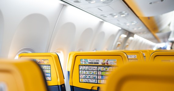 Ryanair odwołał w piątek 420 lotów, co dotknie 80 tysięcy podróżnych w całej Europie. To konsekwencja strajku, jaki ogłosił największy we Francji związek kontrolerów ruchu lotniczego – SNCTA.