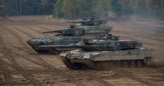 Przewodniczący Związku Żołnierzy Niemieckich (Bundeswehrverband) Andre Wuestner włączył się w debatę na temat dostaw czołgów bojowych na Ukrainę i przestrzegł, że takie działania osłabiają niemiecką armię.