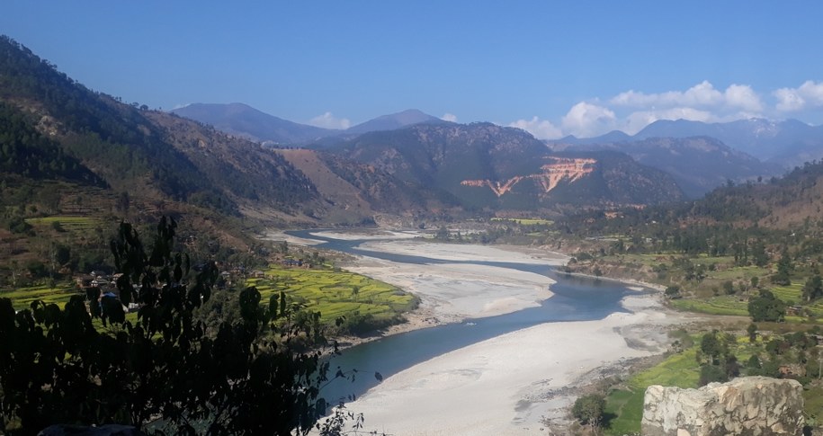 Osuwiska ziemi w Nepalu. Nie żyje co najmniej 17 osób