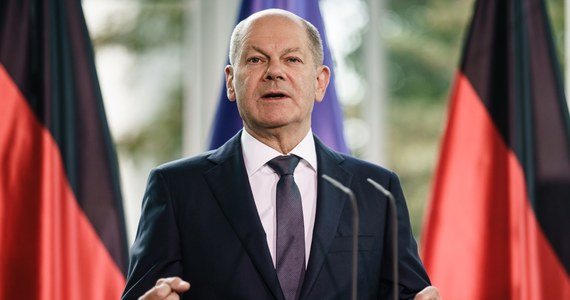 Niemiecki kanclerz Olaf Scholz w ostatnich dniach telefonicznie rozmawiał z Władimirem Putinem. Stwierdził, że jego rozmowy z prezydentem Rosji "zawsze przebiegały w przyjaznym tonie".