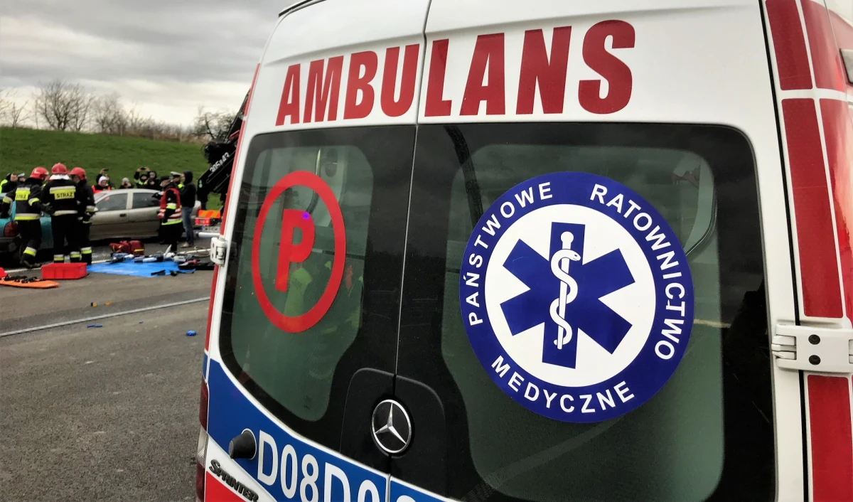 ​Tragedia na drodze wojewódzkiej numer 957 w miejscowości Rogoźnik koło Nowego Targu. W sobotę doszło tam do wypadku, w którym zginął 15-letni podróżujący motocyklem.