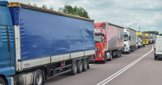 Poprawia się sytuacja na granicy z Ukrainą na Lubelszczyźnie. Tydzień po zakończeniu blokady przejścia w Dorohusku czas oczekiwania na wjazd do Polski zmniejszył się do 35 godzin. W szczytowym momencie w kolejce trzeba było stać ponad 100 godzin. Wówczas  do Polski chciało wjechać 2600 ciężarówek.