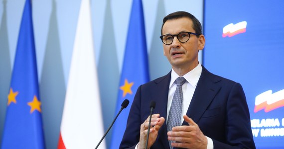 "Polska będzie z całą mocą przeciwstawiała się jakimkolwiek działaniom instytucji europejskich, które mają zamiar w sposób nieuprawniony pozbawić środków jakiekolwiek kraje członkowskie, w tym przypadku w szczególności Węgry" – powiedział premier Mateusz Morawiecki podczas uroczystości w Kamienicy (małopolskie).