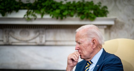 Prezydent USA Joe Biden oświadczył w wywiadzie dla CBS, że w przypadku "bezprecedensowego ataku Chin" na Tajwan wojska USA będą go bronić. Potwierdził też "żelazne" zaangażowanie USA na rzecz pomocy Ukrainie. Nie chciał potwierdzić, że będzie kandydował w kolejnych wyborach prezydenckich.