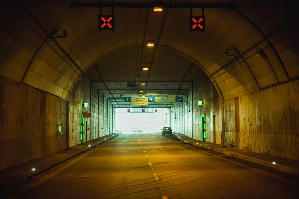 W nocy z poniedziałku na wtorek (19/20 września) zamknięty będzie Tunel pod Martwą Wisłą w Gdańsku. Od godz. 22.00 do 6.00 rano wykonywane będą tam prace serwisowe.
