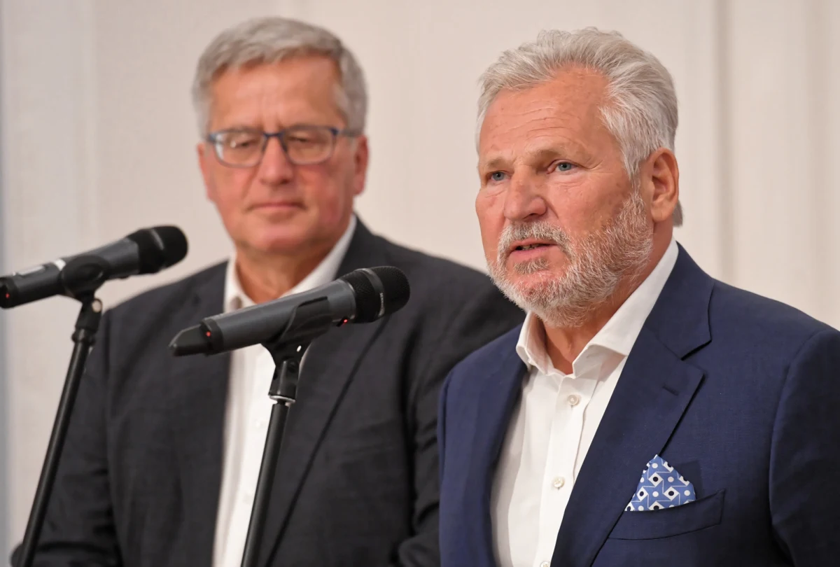 Wypracowanie minimum programowego i deklaracja o stworzeniu wspólnego rządu po wyborach - to główny cel rozmów liderów opozycji, do których dziś dojdzie w warszawskim Pałacu Prymasowskim. Na zaproszenie byłych prezydentów: Aleksandra Kwaśniewskiego i Bronisława Komorowskiego przy jednym stole zasiądą szefowie Platformy Obywatelskiej, Lewicy, Polski2050 i PSL-u.