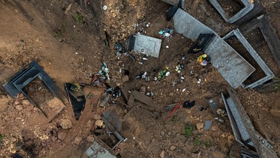 Gigantyczne zapadlisko na cmentarzu w Trzebini. Zniszczonych kilkadziesiąt grobów