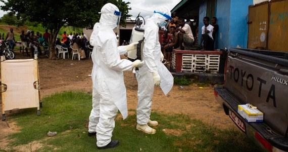 Światowa Organizacja Zdrowia ogłosiła powstanie ogniska epidemicznego gorączki krwotocznej ebola w Ugandzie po tym, jak u 24-letniego mężczyzny z dystryktu Mubende w środkowej części kraju potwierdzono obecność sudańskiego szczepu wirusa. Mężczyzna zmarł. W placówkach medycznych przebywa jeszcze osiem osób, u których podejrzewa się obecność wirusa.