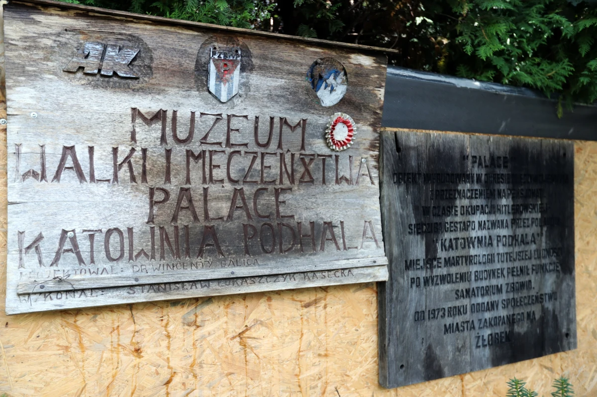 Nowe odkrycia w dawnej zakopiańskiej siedzibie gestapo i związany z nimi zakres prac, może opóźnić ukończenie powstającego tu muzeum II wojny światowej. Dodatkowymi problemami są skutki związane z wojną na Ukrainie, czyli brak rąk do pracy, dostęp do materiałów i idące w górę ceny – powiedział z-ca dyrektora Muzeum Tatrzańskiego Michał Murzyn odpowiedzialny za stworzenie nowej placówki.