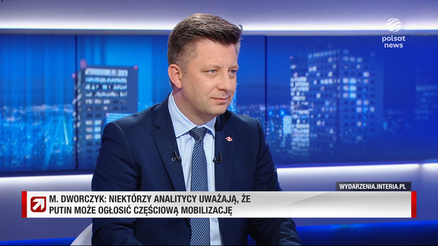 Michał Dworczyk szef Kancelarii Premiera, przekazał u Bogdana Rymanowskiego w "Gościu Wydarzeń", że nie był szantażowany w związku z wyciekiem maili z konta. - Nie uważam, aby z tego powodu trzeba było podać się do dymisji. Ale oczywiście pozostaję w dyspozycji premiera - dodał Dworczyk.