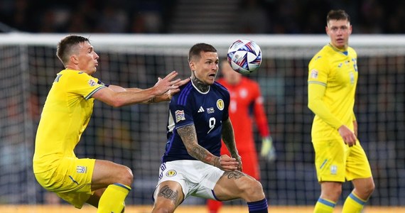 Szkocja wygrała 3:0 z Ukrainą na Hampden Park w zaległym meczu piłkarskiej Ligi Narodów. Gole dla gospodarzy strzelili John McGinn i dwukrotnie Lyndon Dykes.
