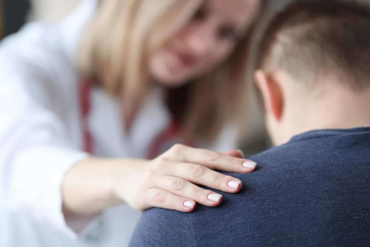 Badania przesiewowe dotyczące występowania zaburzeń lękowych oraz depresji powinni przejść wszyscy dorośli poniżej 65. roku życia - zalecił w USA rządowy panel ekspertów. Jeden z psychiatrów amerykańskich stwierdził, że zaburzenia lękowe występują częściej niż zapalenie gardła.