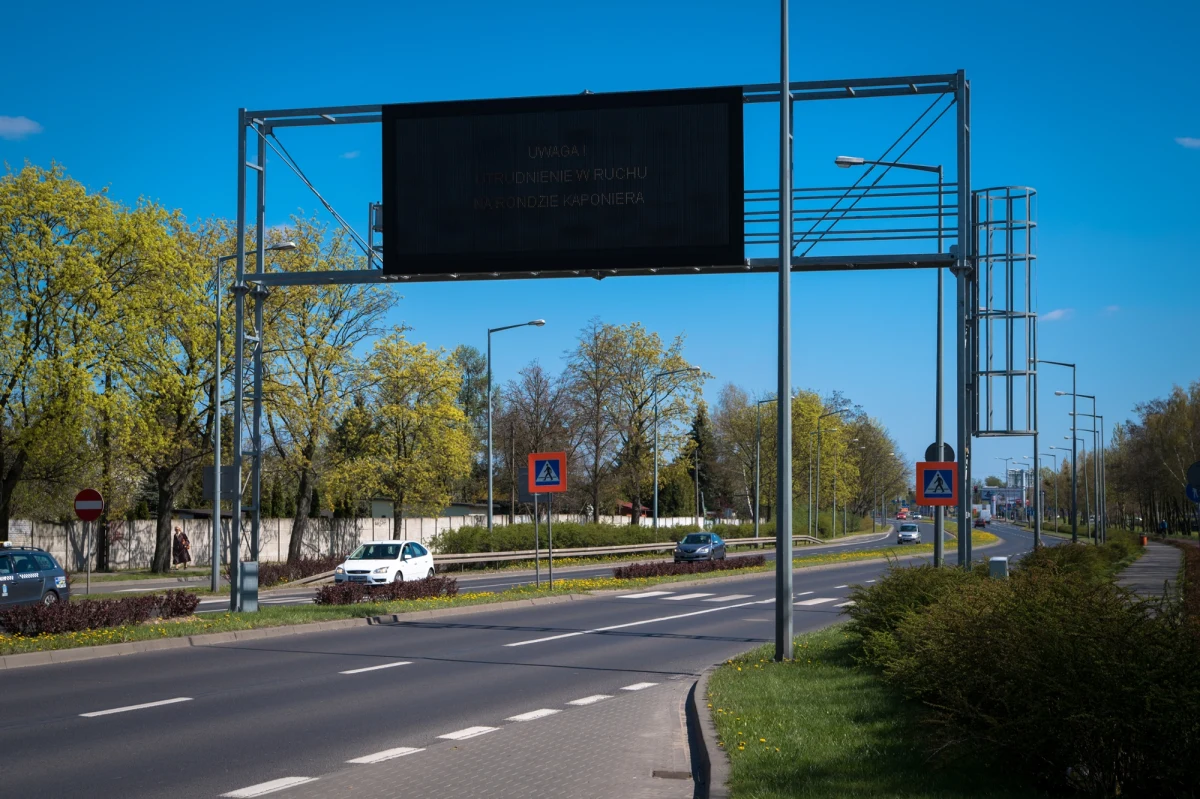 W sobotę rano rozpocznie się montaż urządzeń związanych z budową katowickiego systemu zarządzania transportem. Inteligentny System Transportowy (ITS), mający poprawić płynność ruchu w Katowicach i podnieść atrakcyjność transportu publicznego, ma być wdrożony do jesieni 2023 r.