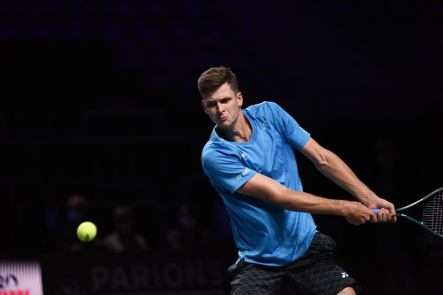 ATP w Metz: Zieliński w finale, Hurkacz w najlepszej czwórce