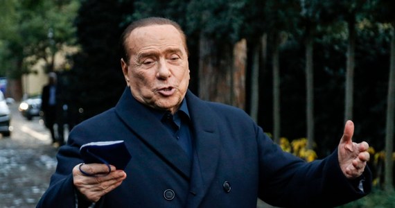 ​Były premier Włoch Silvio Berlusconi powiedział w czwartek, że "Władimir Putin został pchnięty do inwazji na Ukrainę i chciał zastąpić władze w Kijowie przyzwoitymi ludźmi". Słowa szefa partii Forza Italia wywołały ostrą krytykę - zarówno w kraju, jak i za granicą.
