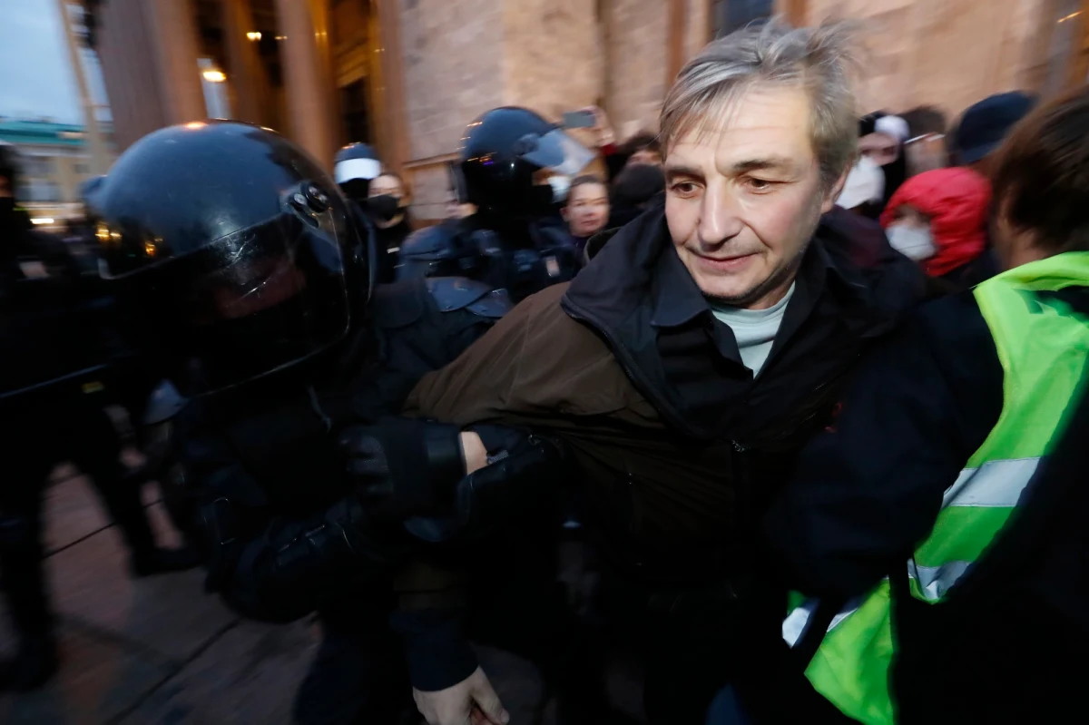 Unia Europejska jest podzielona w kwestii, jak przyjąć uciekających przed mobilizacją Rosjan - ustaliła korespondentka RMF FM w Brukseli Katarzyna Szymańska-Borginion. Komisja Europejska zapowiada szybką dyskusję na ten temat i nie wyklucza wspólnego stanowiska.