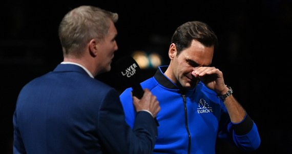 Szwajcarski tenisista Roger Federer, zwycięzca 20 turniejów wielkoszlemowych, porażką w deblu w turnieju Laver Cup zakończył karierę. W parze z Hiszpanem Rafaelem Nadalem uległ Amerykanom Jackowi Sockowi i Francesowi Tiafoe 6:4, 6:7 (2-7), 9-11.