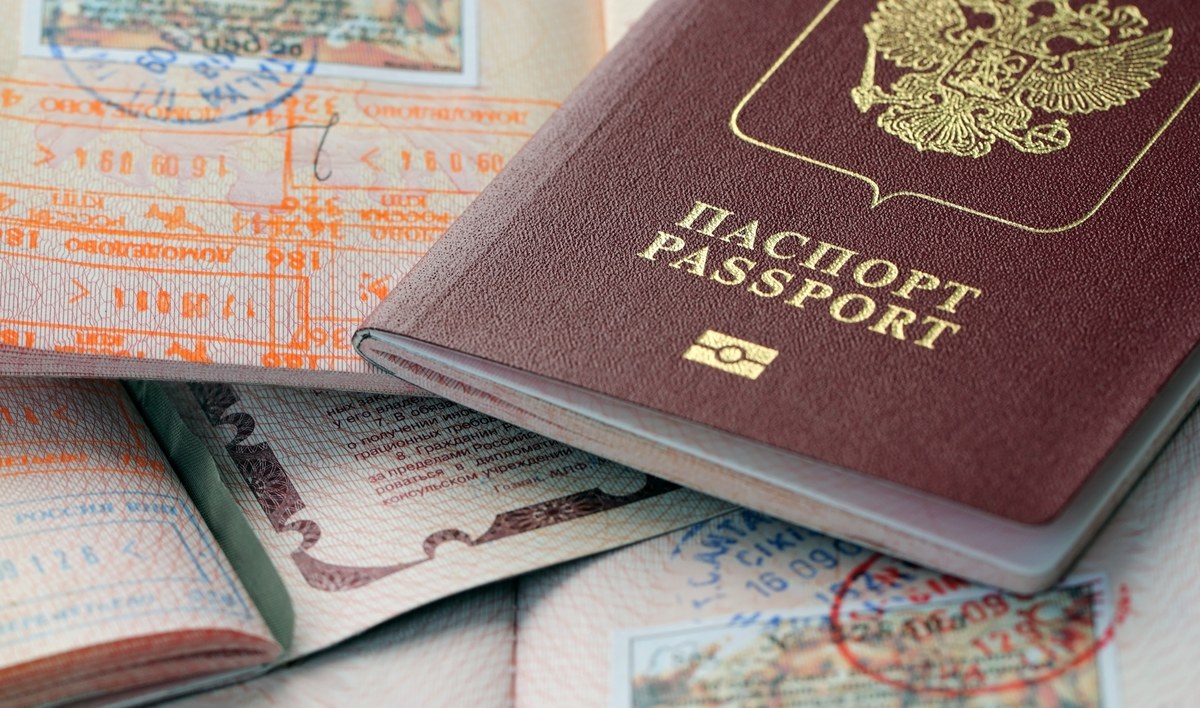 ​Dziś wchodzą w życie kolejne ograniczenia wjazdu do Polski dla Rosjan. Problemy będą mieli obywatele tego kraju, którzy próbują dostać się do naszego państwa samolotem lub statkiem.